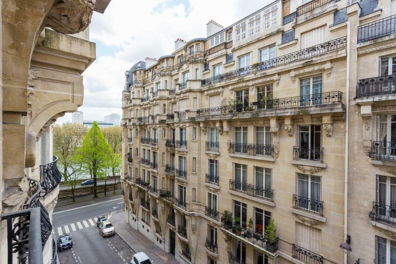 CMG - Suite Premium Tour Eiffel - 41 Paris Exterior foto